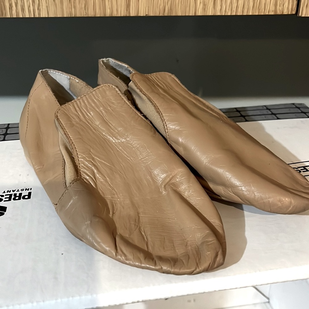 Women’s Dance Shoe